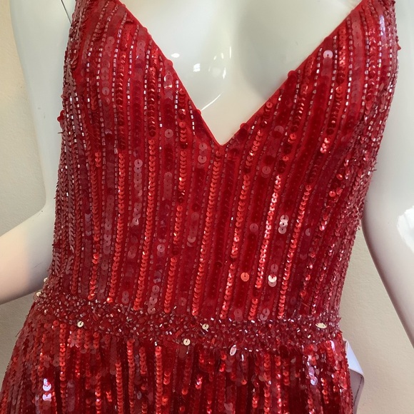 Mac Duggal 4961D Red Sequin Evening Gown - Picture 5 of 12
